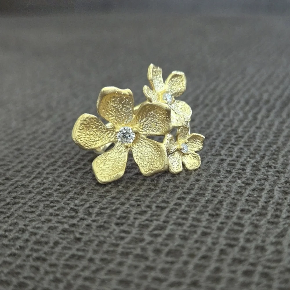 Mia Fiore Textured Gold💛 Triple3️⃣ Blossom🌸 Ring💍 - NWT - Picture 11 of 16